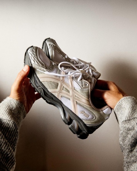 Asics nimbus x kayano shop